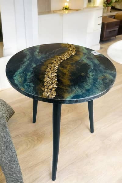 Resin coffe table