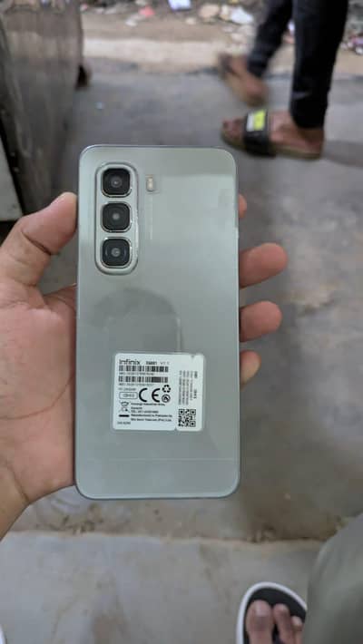 Infinix Hot 50 pro . 8/128