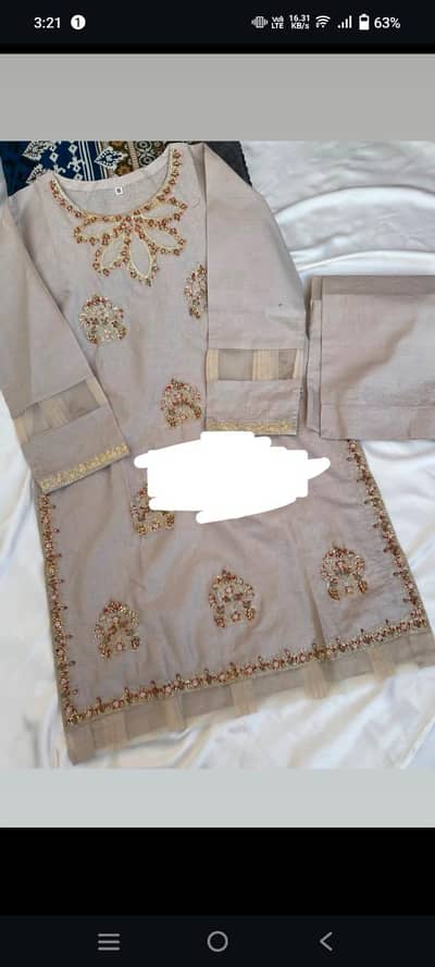 New dresses hyn bht achy 2 PC hy  koi 3 PC hyn