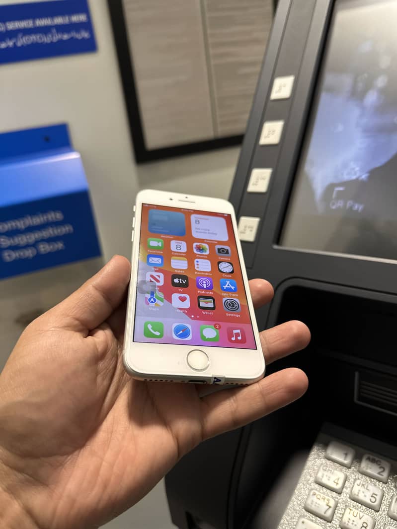 IPHONE 7 SIM Glitch 16