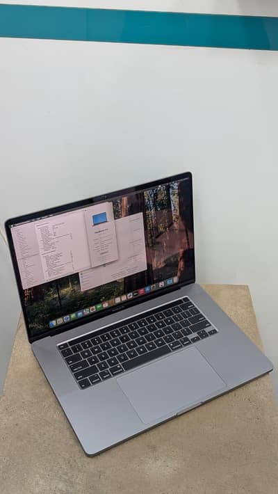 Apple MacBook Pro 2019 32GB Ram 1TB SSD 16 inch