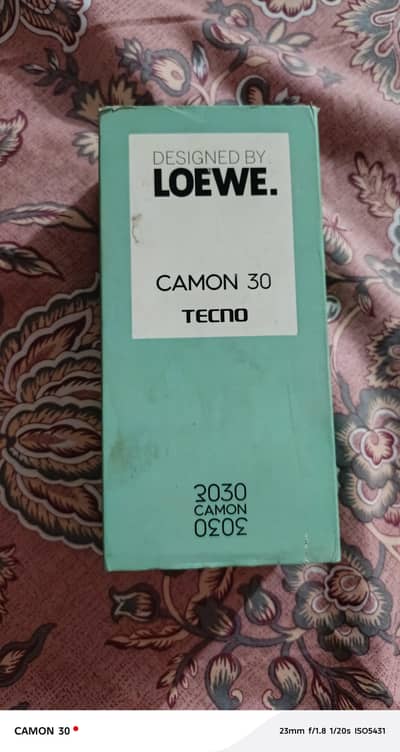 10 by 10 condition  which charger and box