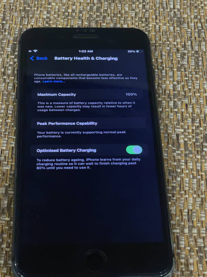 Apple iPhone 8 Plus 0