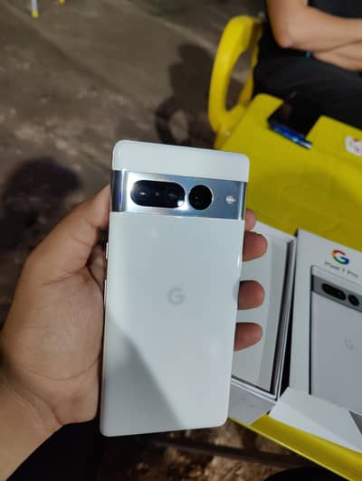Google pixel 7 pro Dual sim approved 12/128gb All okay with box
