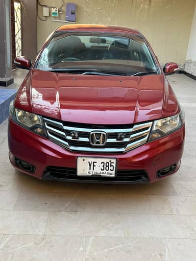 Aoa. very neat clean car with charming colour.