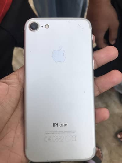 I phone 7 32gb pta Health 100%