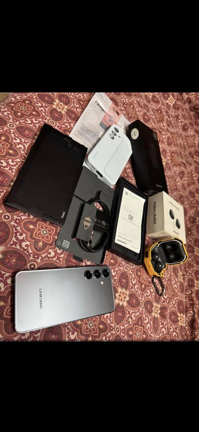 Samsung S24 Officially PTA 256Gb complete box With Buds Gift.