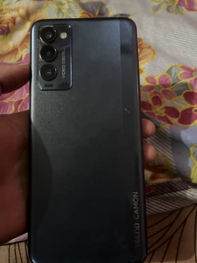 Full 10by10 condition 8 /128 gb 5000 battery urgent sale