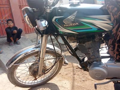 Honda CG 125 2023 end first owner Karachi no