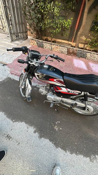 Black CD 70 2025 Model Like New