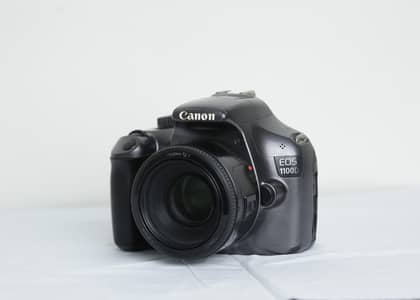 1100D Canon