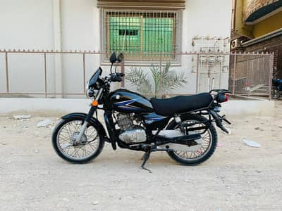 Suzuki GS 150 2015#0/3/1/7/0/0/2/4/6/2/9