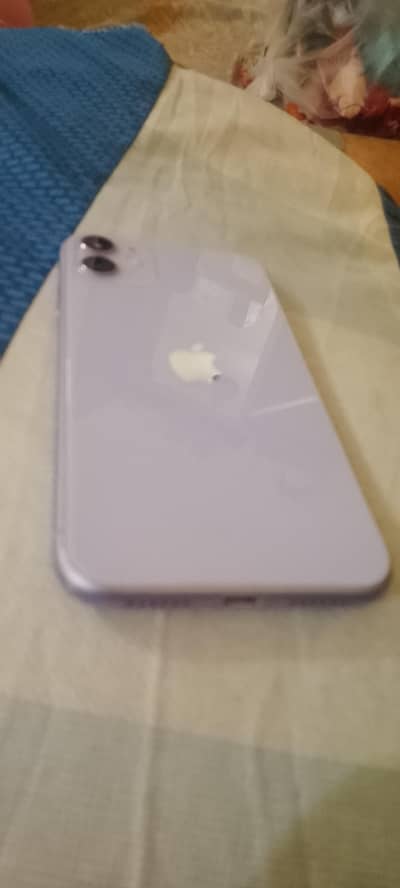 I phone 11 64Gb Water Pack