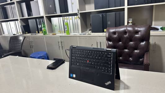 Lenovo yoga l13 core i7 11th generation A grade stock