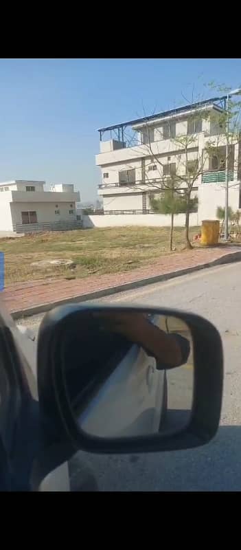 10 marla plot for sale bahria phase 8