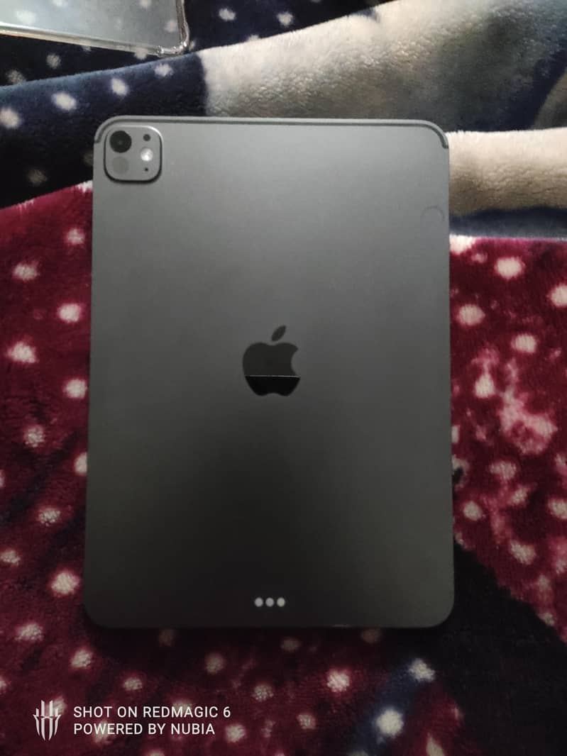 IPAD M5 0