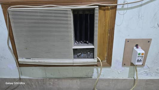 Carrier Window AC 2 Ton Middle East Imported