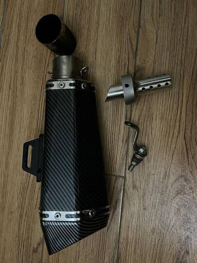 Akrapovic exaust used