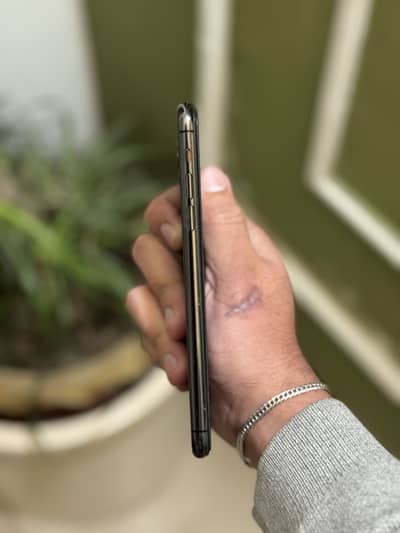 Iphone 11 Pro Max 256 GB PTA Approved