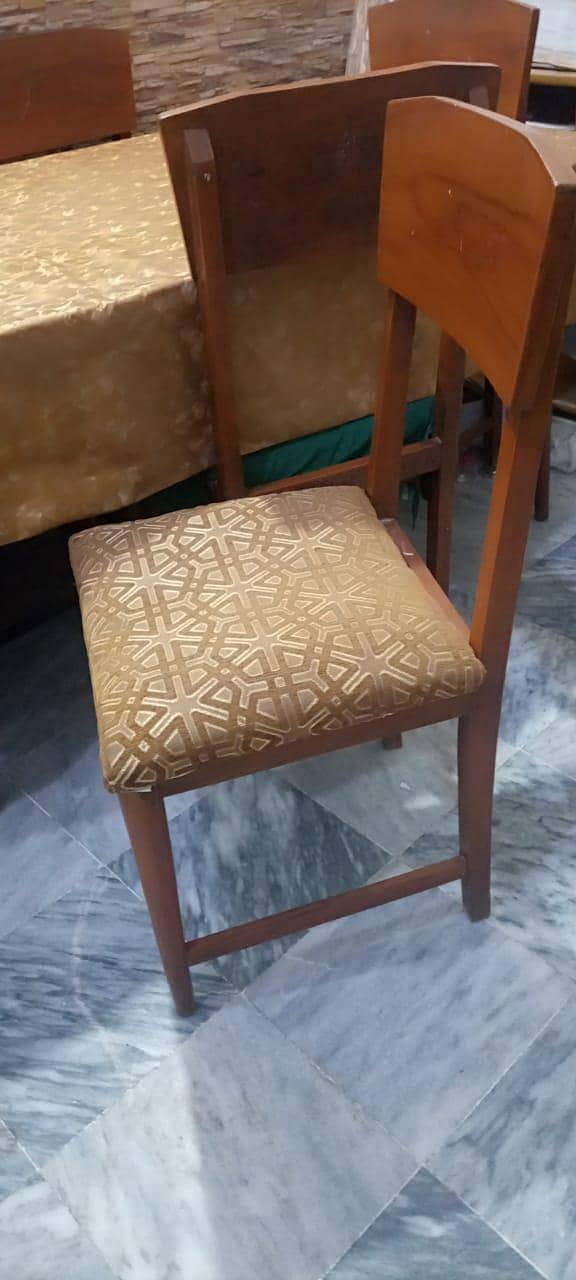 Dining table with solid chairs 2