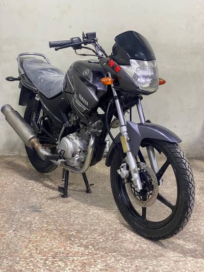 Yamaha ybr 125cc 2015 model ( japnies)
