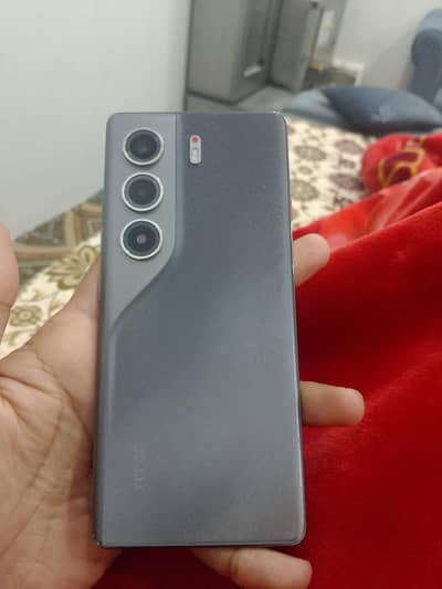 techno Camon 40 pro used condation ha