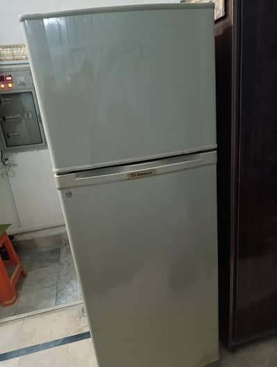 Clean Dawlance Refrigerator
