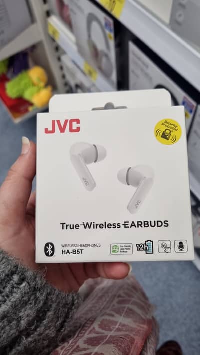 Japani Brand from Uk JVC HA-B5T True Wireless Bluetooth Earbuds.