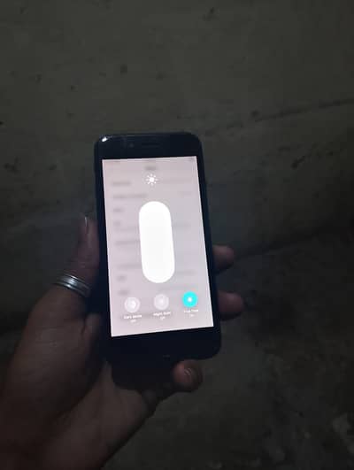 iPhone SE 2020 factory unlock all ok WhatsApp 03425213384