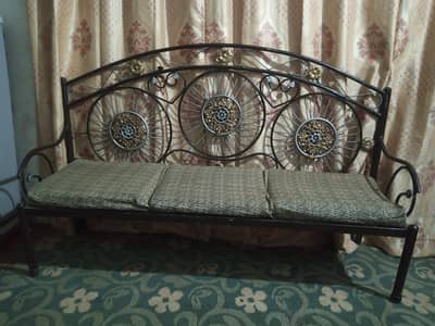 five seater with heavy metal