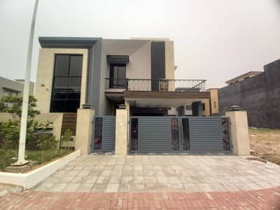 10 MARLA DESIGNER MAZZNINE FLOOR HOUSE FOR SALE