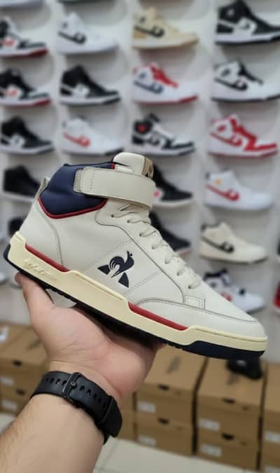 Shoes size 43 high top sneaker branded he used