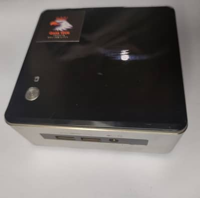 Mini pc with processor core i3, hard drive 256 GB, Ram 12 GB