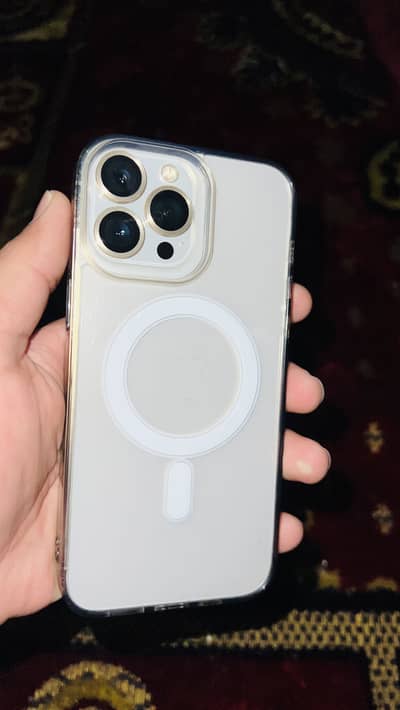 Iphone 13 pro max gold colour