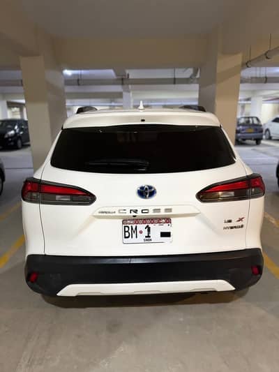 Toyota cross hybrid 1.8 x b2b like zero