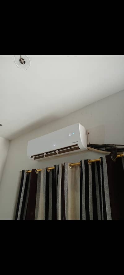 Haier 1.5 Ton Ac/Dc Inverter