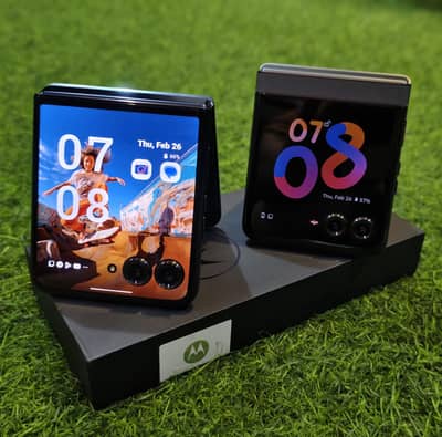 Motorola Razr 50 and 50 ultra 10/10 waterpack 101% 03152196756