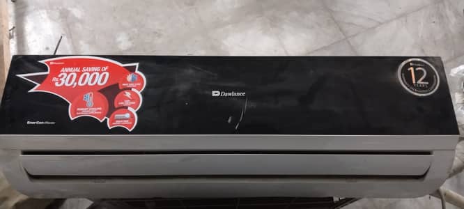 Dawalance 1.5 Tone Inverter AC 2 year used in best condition Availabl