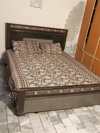“Urgent Sale: Bed Set with Mattress & Side Tables – 15,000”