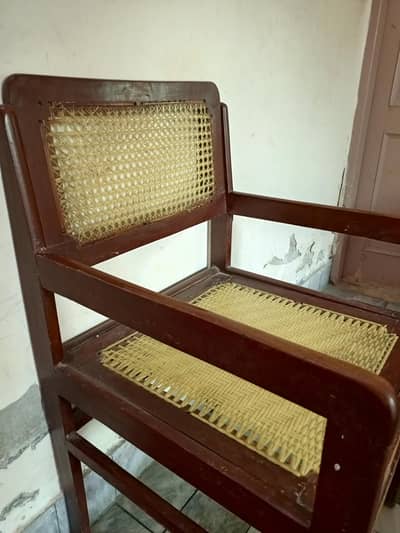 “Wooden Office Chairs (4) – Strong – Urgent”