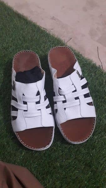 Men sleepers arab style