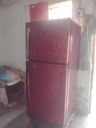 national company ki full size ma fridge for sale good condition