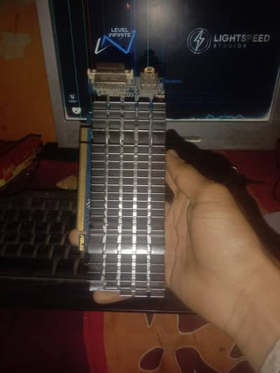 2gb graphic card urgent sale