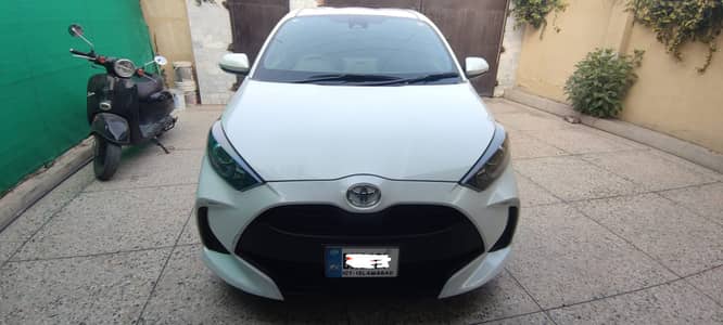 Toyota Yaris Hatchback X 2023 Pearl white 4.5 Grade