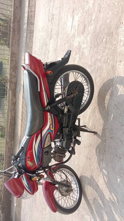 Honda pridor 100cc bike Excellent condition 0344, 4987857