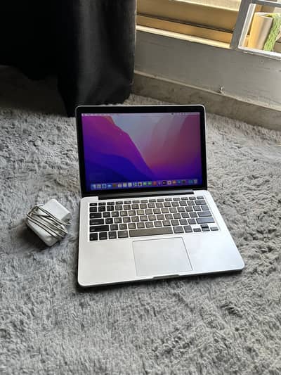 Macbook Pro 2015 13.3 inches intel core i5 8gb/256 gb