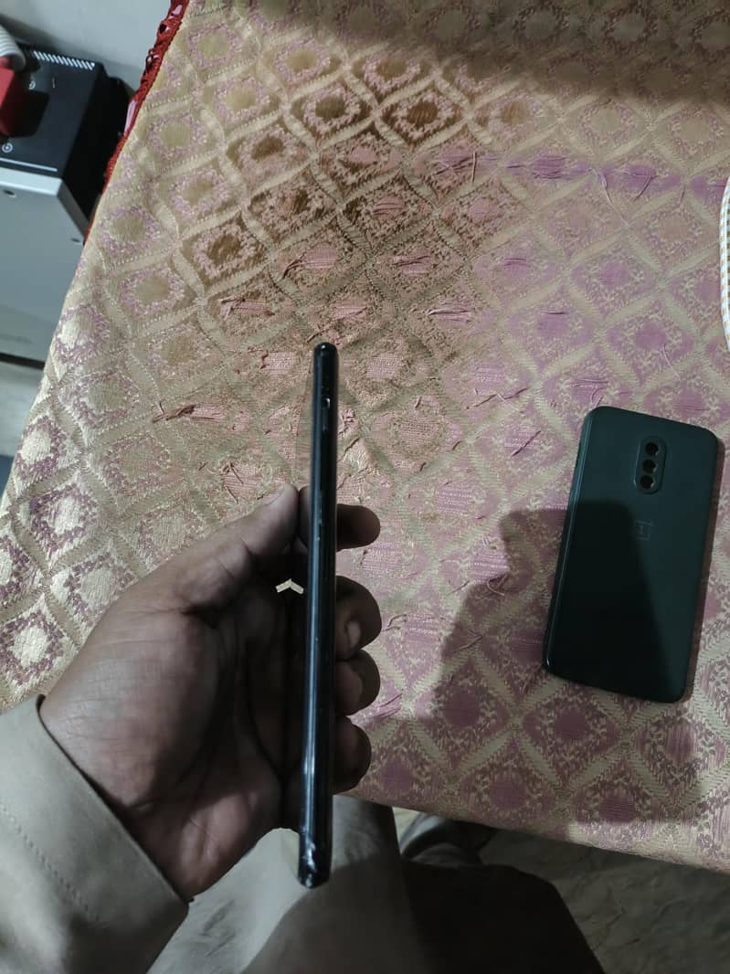One Plus 6t 3