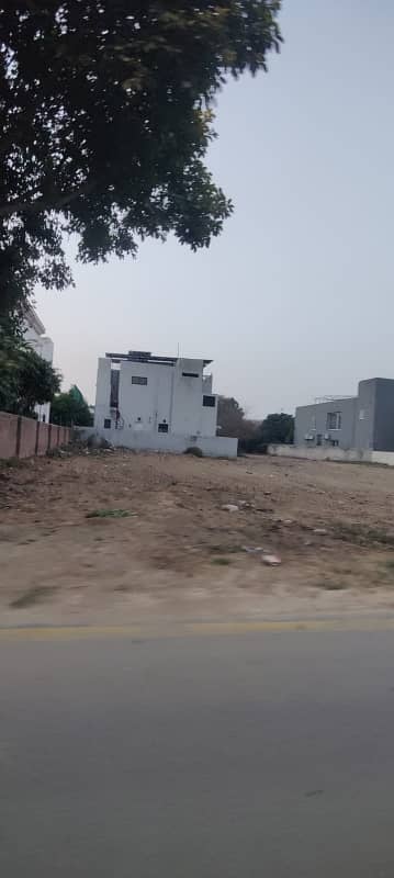 1 Kanal reasonable rate option available