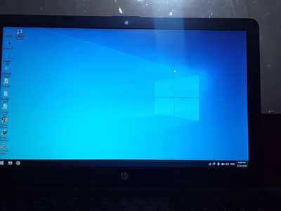 Hp laptop 15-bwoxx.   4GB Ram   128SSD  and 3 to 4 hours Battery Time