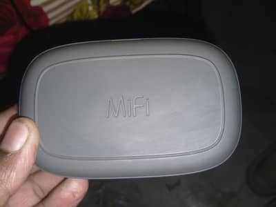 Verizon Jetpack MiFi 8800L Global LTE Mobile Hotspot